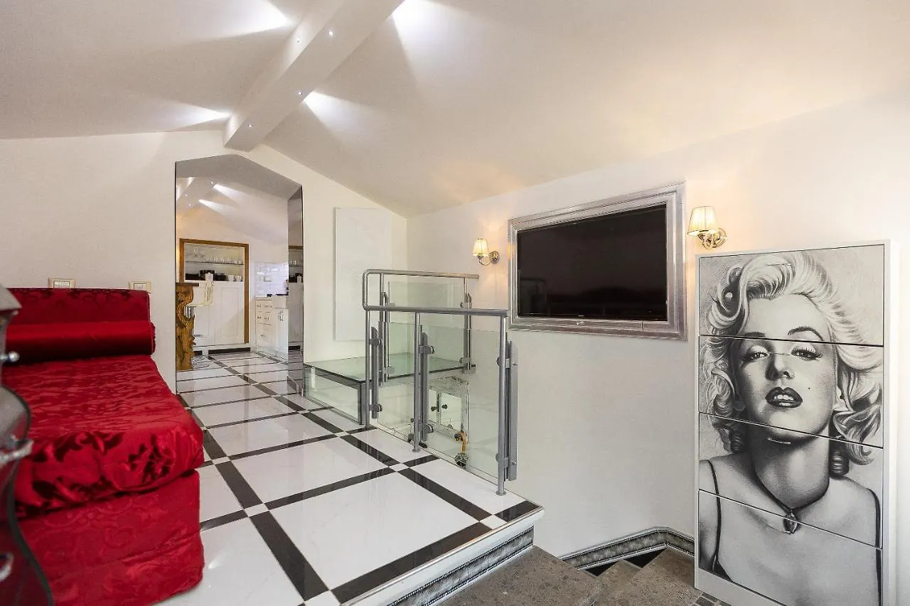Star Home By Rental In Róma 0*,