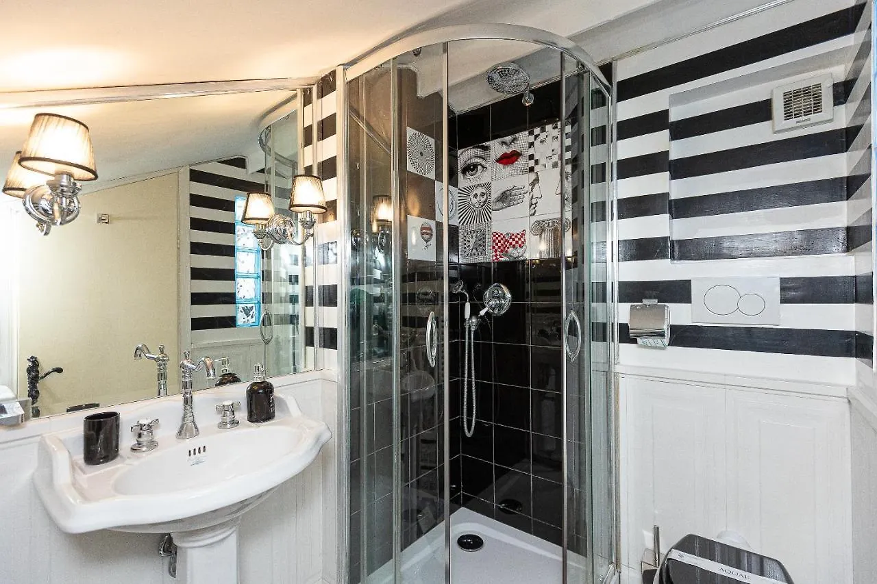 Apartment Star Home By Rental In Rome