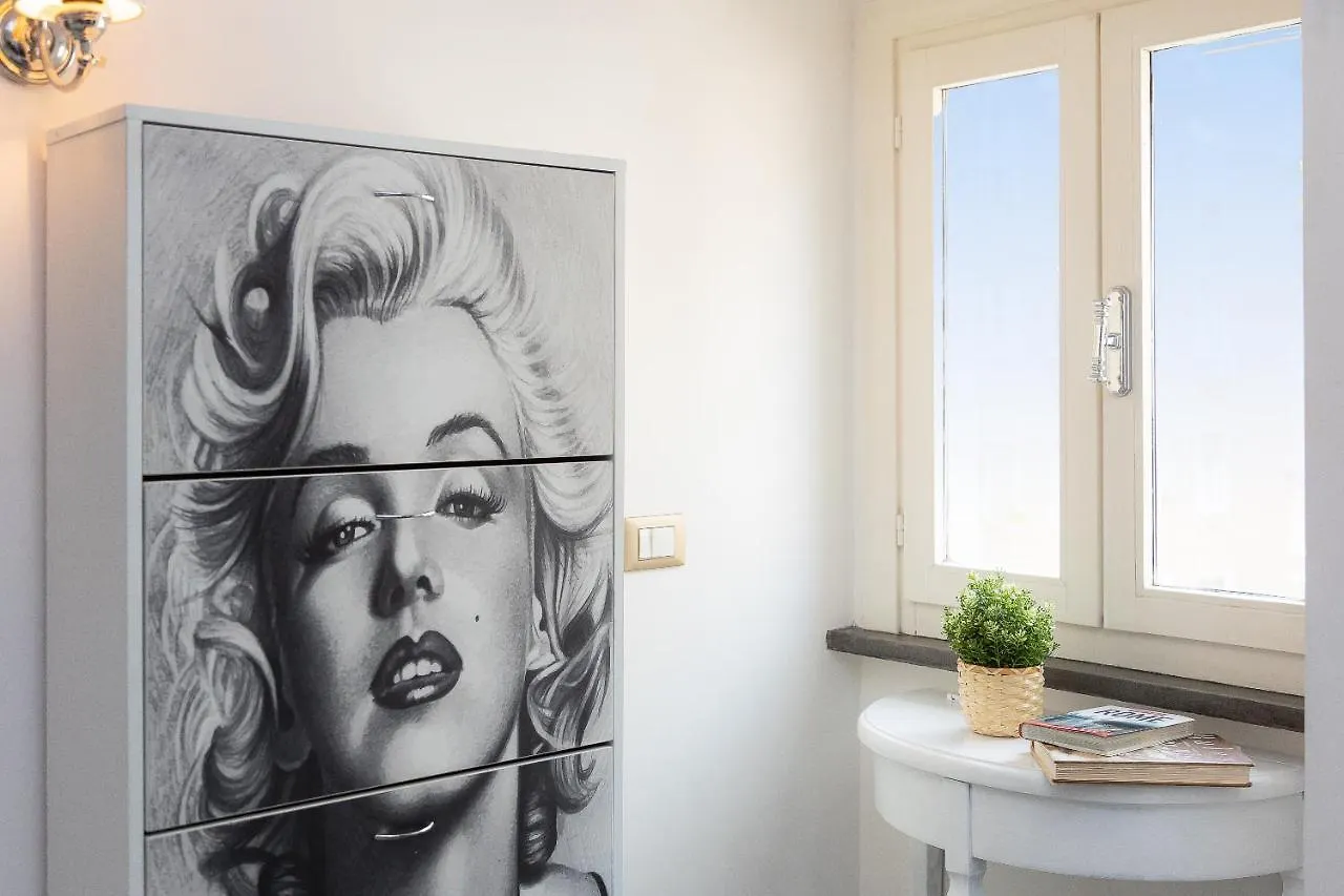 Star Home By Rental In Rome 0*,  Italy