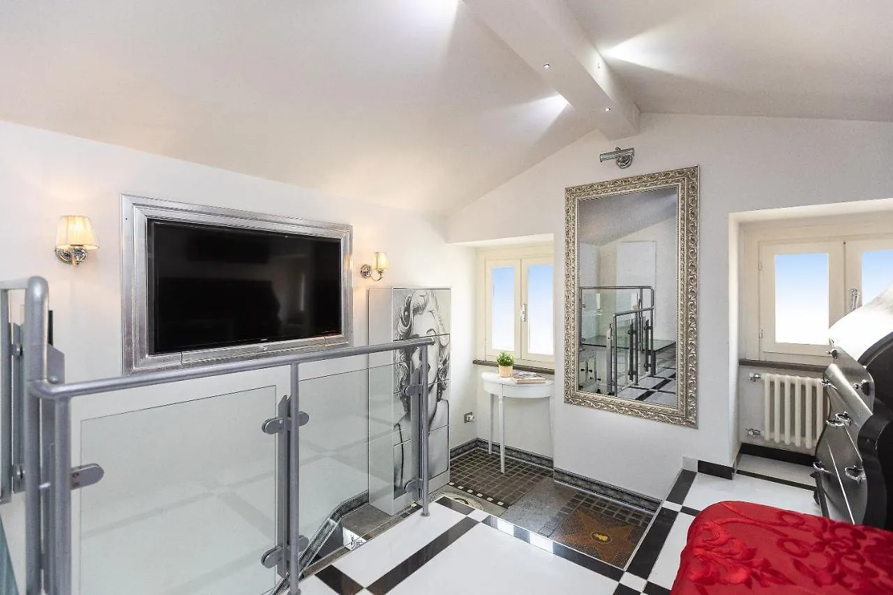 Apartment Star Home By Rental In Rome